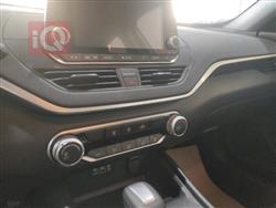 نيسان ألتيما